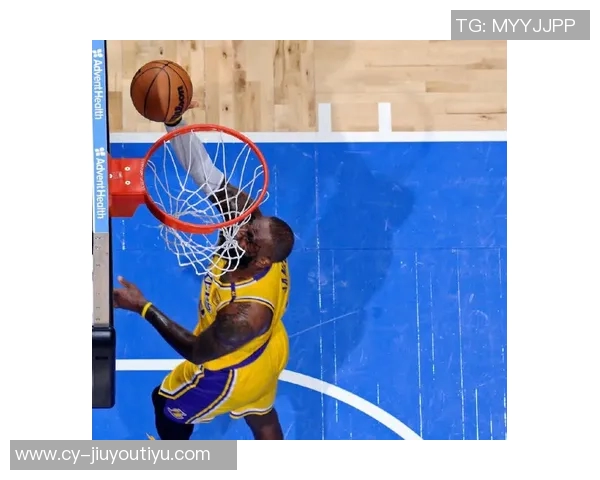 湖人双星状态回暖44分如饮水小里迎生涯巅峰老詹何时归来